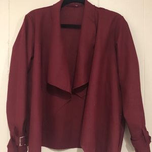 loose fit maroon jacket